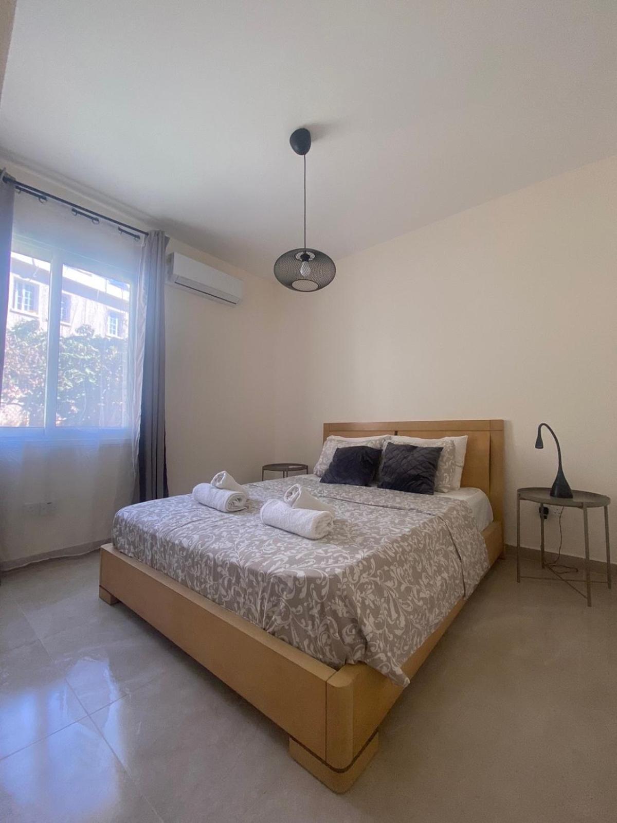 Mari House-close To The